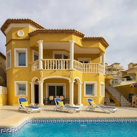 4-bedroom Mikaela With The Swimming Pool In * Calpe